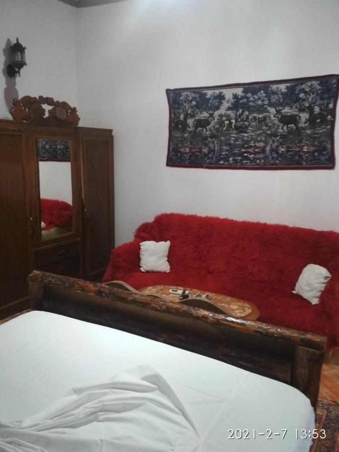 Karafil Guesthouse Gjirokastër Eksteriør billede